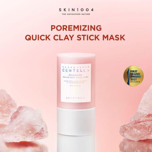 SKIN1004 Madagascar Centella Poremizing Quick Clay Stick Mask – Korean clay stick mask with Centella Asiatica, cleans pores deeply, controls excess oil, tightens pores, easy mess-free application, suitable for oily and combination skin.